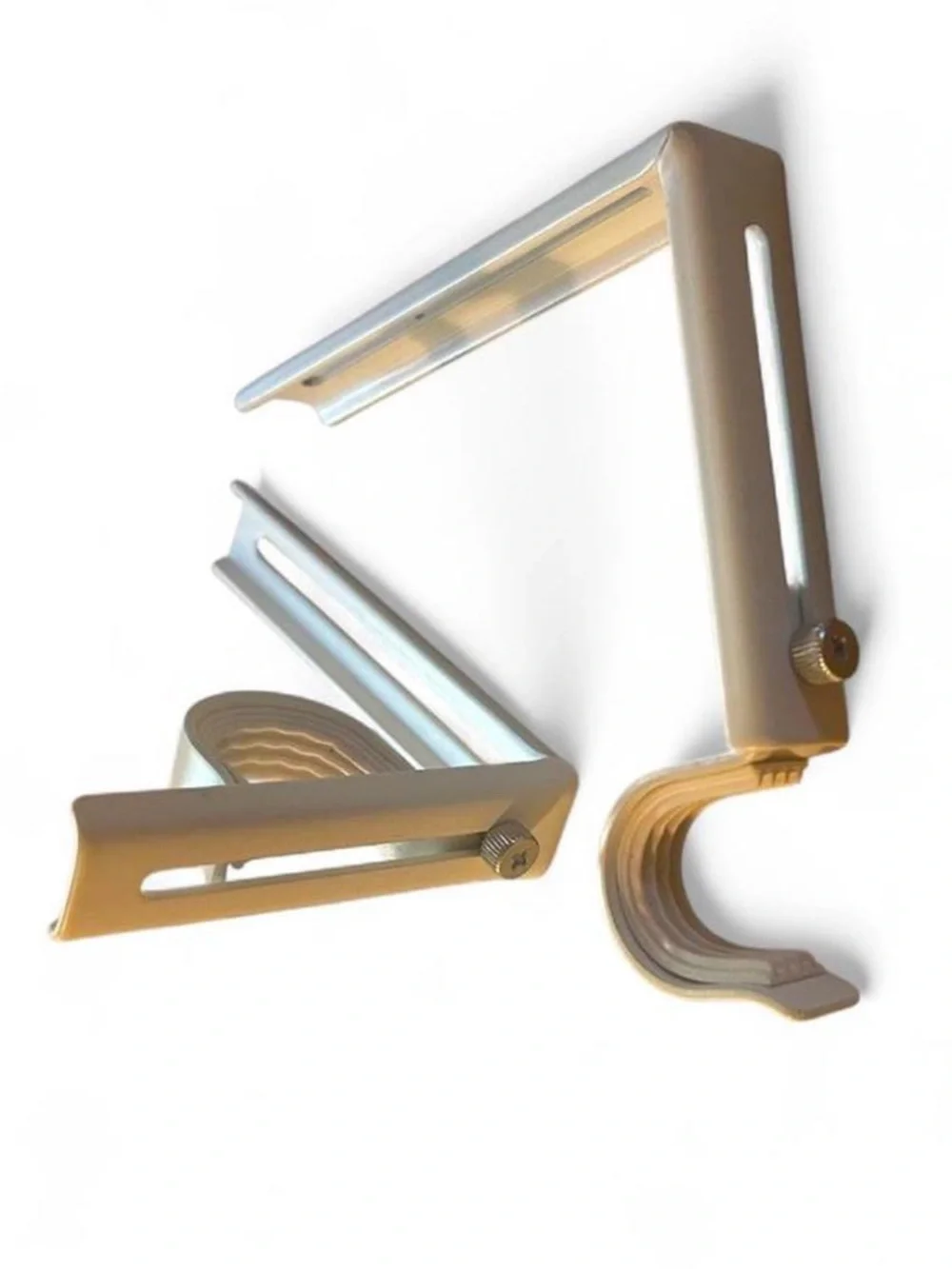 Home Wall Decor Bracket Set in White-Cream by